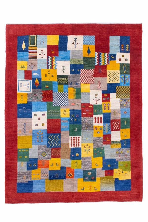 گبه دستباف قشقایی خشتی حاشیه قرمز پنج متری کد 2698